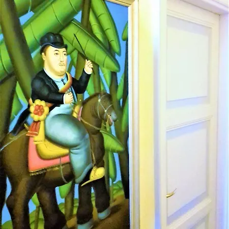 Art Gallery *